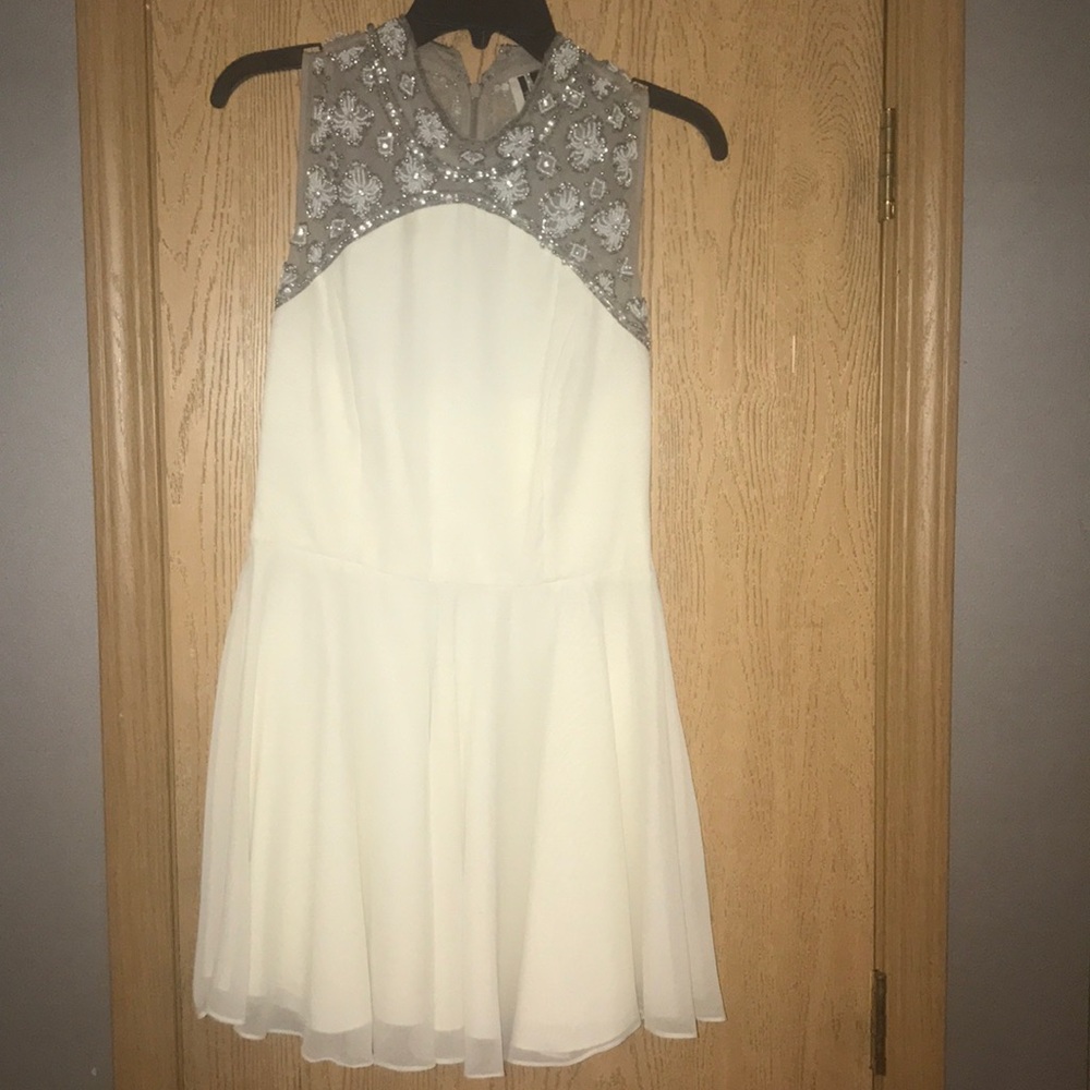 Short dress